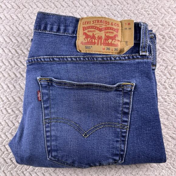 Levi's 501 XX Jeans Mens 36x30 Button Fly Blue Straight Fit Whiskered Cotton - Picture 14 of 14